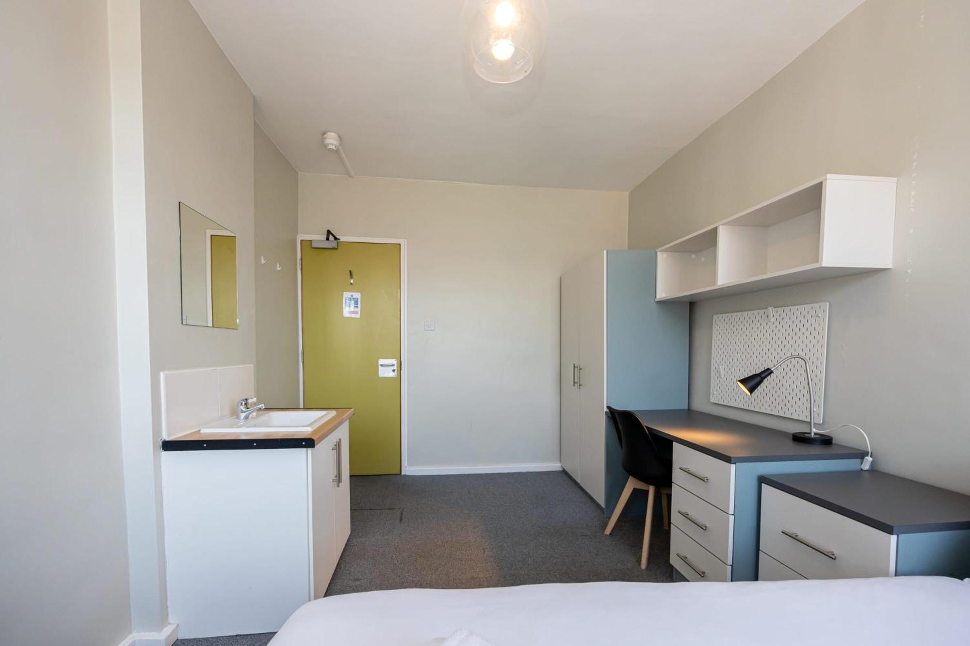 Spacious Room With Shared Facilities London Exterior foto
