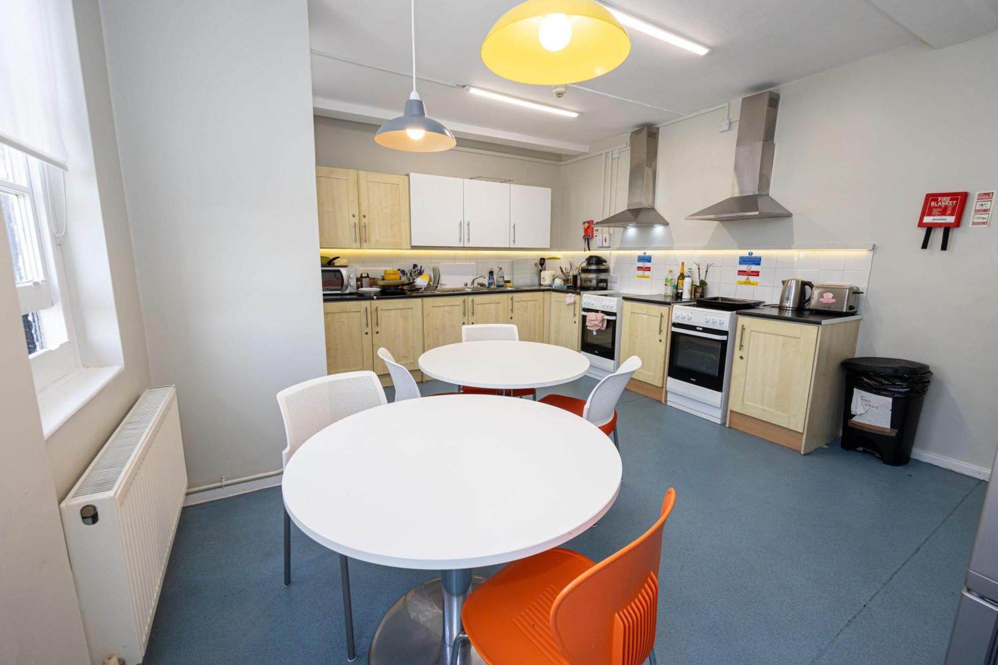 Spacious Room With Shared Facilities London Exterior foto